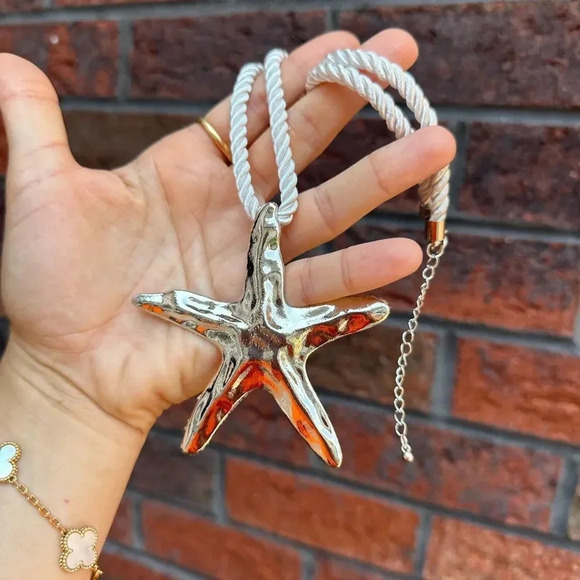 Starfish Silver Necklace - Picture 1 of 6